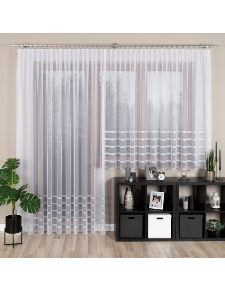 HALINA Firanka żakardowa gotowa, szerokość 300 x wysokość 250cm, kolor 001 biały ze srebrnym lurexem 000383