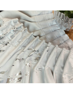 MARMA Zasłona gotowa na taśmie, szerokość 140cm x wysokość 250cm, kolor 021 pastelowy szary ze srebrnym nadrukiem na VELVI