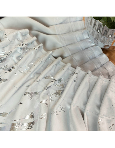 MARMA Zasłona gotowa na taśmie, szerokość 140cm x wysokość 250cm, kolor 021 pastelowy szary ze srebrnym nadrukiem na VELVI