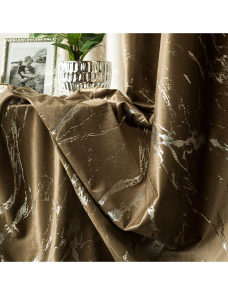 MARMA Zasłona gotowa na taśmie, szerokość 140cm x wysokość 250cm, kolor 002 brązowy ze srebrnym nadrukiem na VELVI TD0037