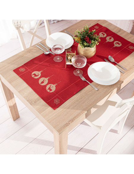 BŁYSZCZĄCY RENIFER Bieżnik z haftem, szerokość 40cm x wysokość 140cm, kolor 003 czerwony 295157